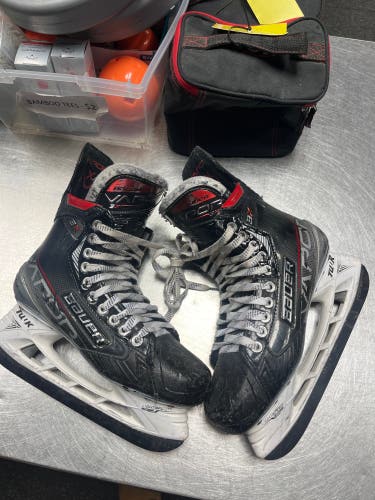 2021 Bauer Vapor 3X Hockey Skates 7.5 (Used)
