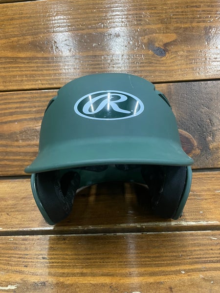 Rawlings Batting Helmet R16S-REVB
FITS SIZES 6 7/8 - 7 5/8