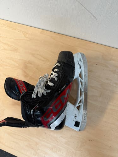 2023 CCM JetSpeed FT6 Hockey Skates Regular Width 8.5 (Used)
