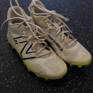 Used New Balance FREEZE LAX Cleats Boys White Junior 05.5 11849-S000033295