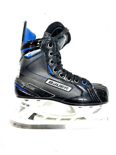 Used Bauer NEXUS 2700 Junior Hockey Skate Junior 03 11860-S000300399