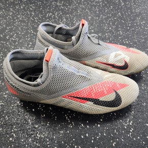Used Nike PHANTOM VSN Soccer Cleats Grey Senior 6 11849-S000033307