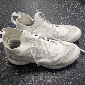 Used Under Armour GLORY LAX Cleats Womens White Senior 8 11849-S000033311