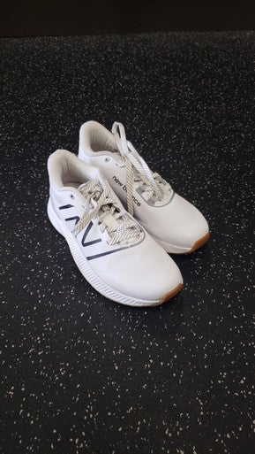 Used New Balance LAX Cleats Mens White Senior 6.5 11849-S000033304