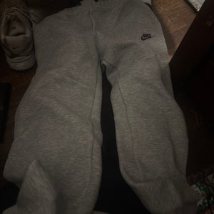 Gray XL Kids Unisex Nike Pants (New)