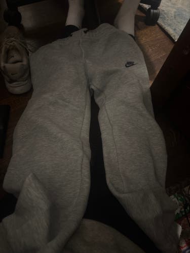 Gray XL Kids Unisex Nike Pants (New)