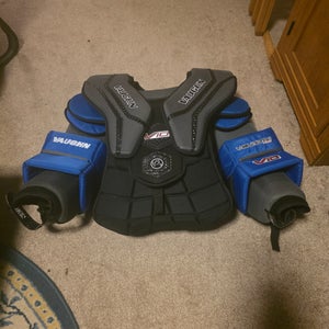 Medium Vaughn V10 Goalie Chest Protector