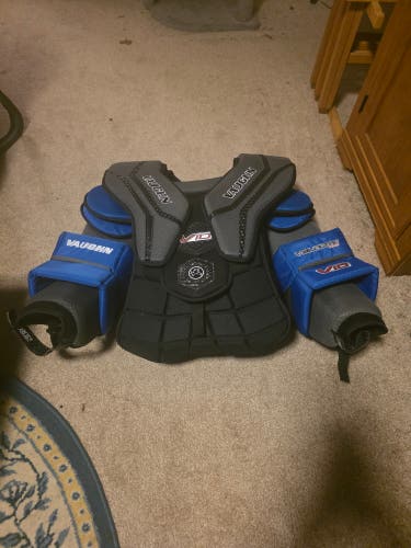 Medium Vaughn V10 Goalie Chest Protector