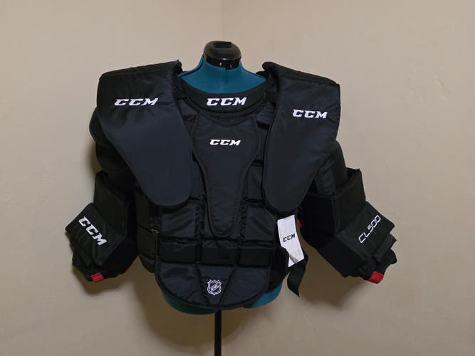 Medium CCM CL 500 Goalie Chest Protector (New)