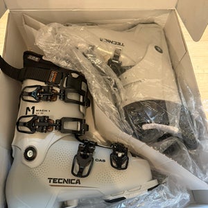 Women's sz24.5 Tecnica Mach 1 LV 115 (new with box)