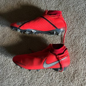 Red Men's Size M 10.5 (W 11.5) Nike Phantom Vision Elite Cleats (Used)