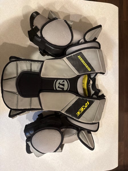 Large/Extra Large Warrior Ritual X3E Goalie Chest Protector (Used)