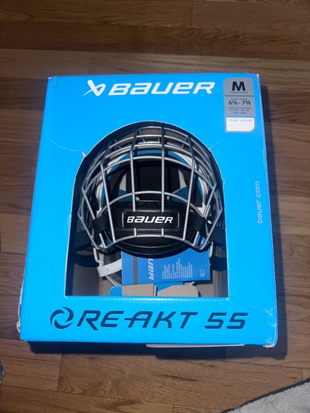 Medium Bauer Re-akt 55 Helmet (New)