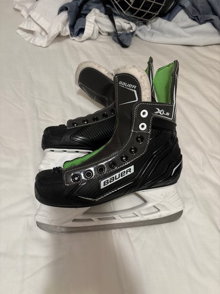 Bauer XLS Hockey Skates Regular Width 8 (Used)