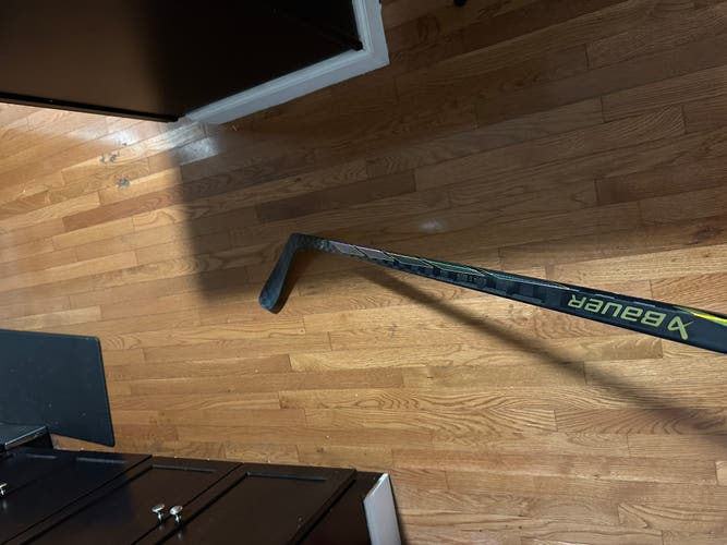 Senior Bauer Proto R Left Hand Hockey Stick custom P90TM 82 Flex Pro Stock (Used)