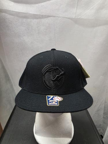 NWT Cincinnati Reds American Needle Blackout Fitted Hat 7 3/4 MLB