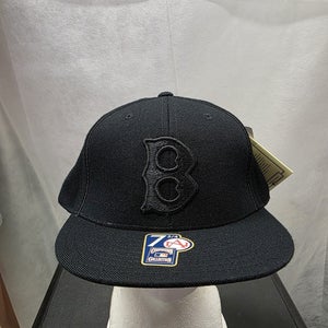 NWT Boston Red Sox American Needle Blackout Fitted Hat 7 3/4 MLB