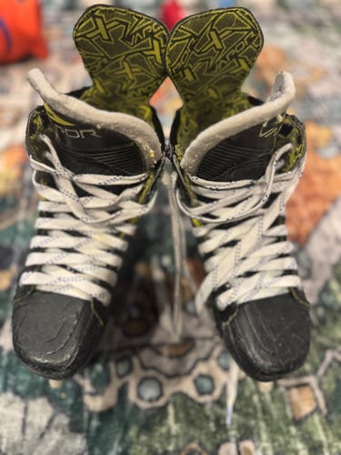 Bauer Vapor 3X Hockey Skates Regular Width Size 3 (Used)