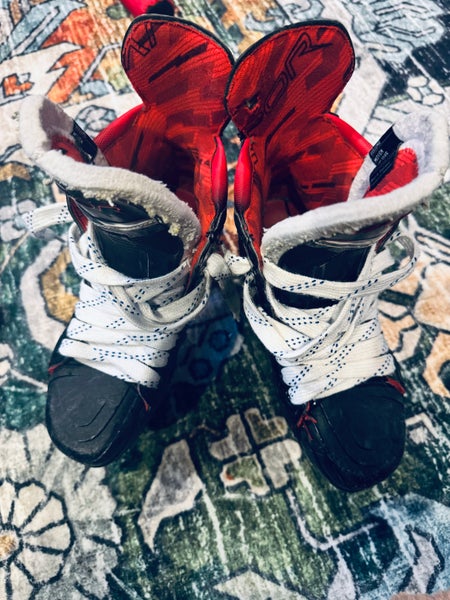 Bauer Vapor X Velocity Hockey Skates Regular Width Size 4.5 (Used)