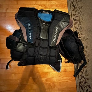 Senior Medium Bauer Elite Goalie Chest Protector with Free Neck Gaurd