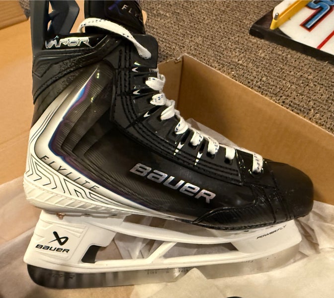 2025 Bauer Vapor Flylite Hockey Skates Size 6.5 (Used Once)