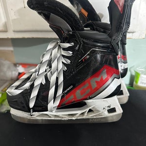 CCM JetSpeed FT6 Hockey Skates Regular Width Size 4 (Used)