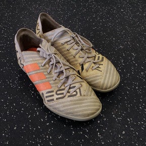 Used Adidas Soccer Turf Shoes Orange Junior 04 11849-S000033229
