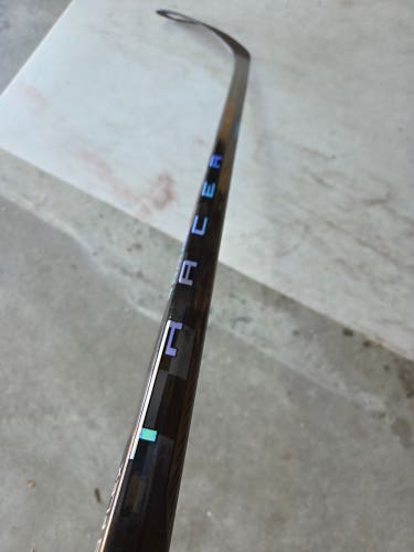 Intermediate Bauer Nexus Tracer Right Handed Hockey Stick P92 50 Flex (Used)