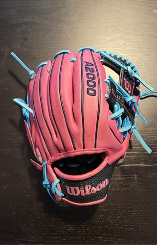 Infield RH Wilson A2000 Baseball Glove 11.5" (Used)