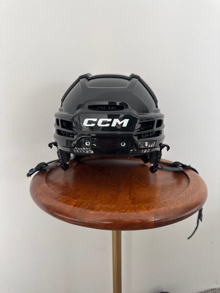Medium CCM Tacks 720 Helmet (Used)