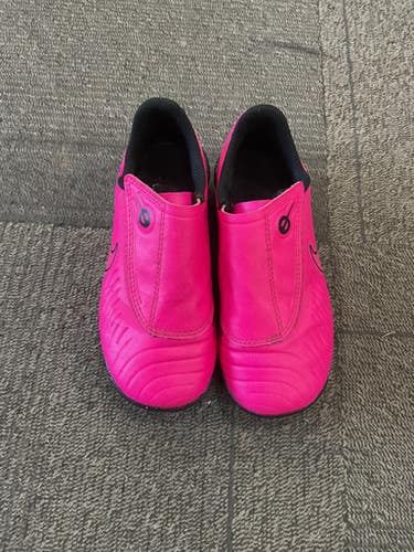 Used Nike Soccer Cleats Pink Youth 11.0 11614-S000224593