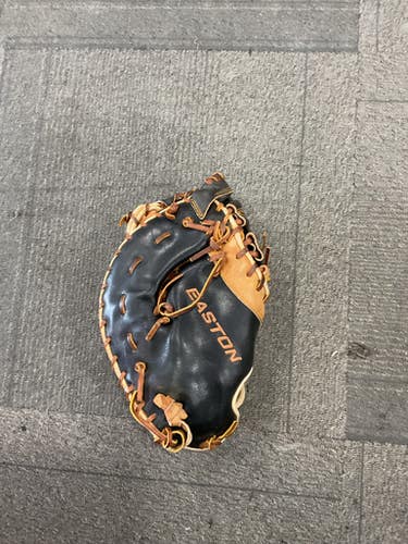 Used Easton PROFESSIONAL COLLECTION BB/SB First Base RH Throw Black 12 3/4" 11614-S000221511