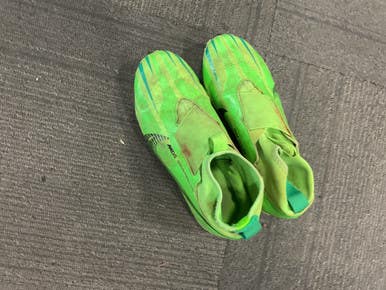 Used Nike AIR ZOOM Soccer Cleats Kelly green Junior 04 11614-S000222815