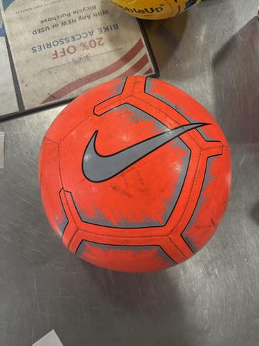 Used Nike PITCH SOCCER BALL All Size Soccer Ball Orange 5 11614-S000221963