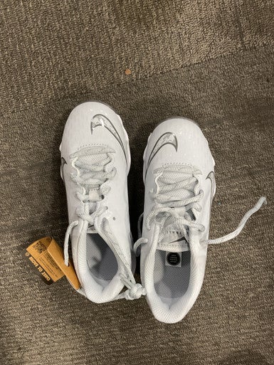 Used Nike DIAMOND BB CLEATS BB/SB Cleats White Youth 13.0 11614-S000224134