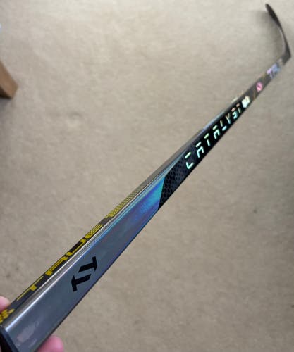 Senior True catalyst 9x3 Right Handed Hockey Stick P29 100 Flex (Used)