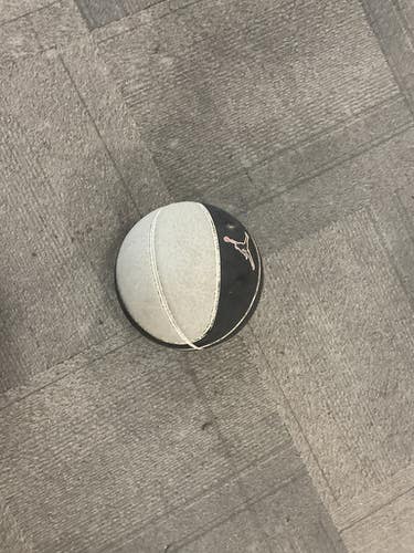 Used Jordan Basketball Adult Outdoor 11614-S000216351