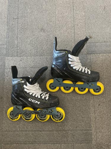 Used CCM TACKS 9350R Senior Rec Fitness Skates Black Senior 6 11614-S000223837