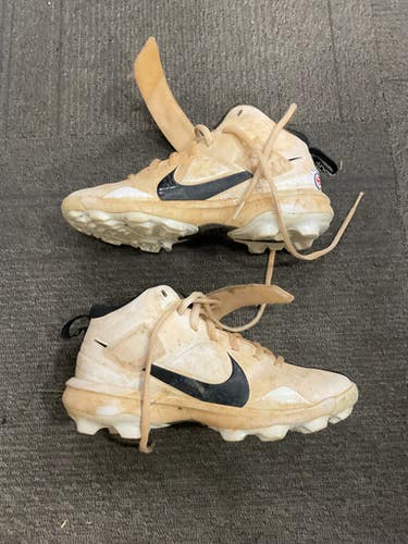 Used Nike TROUT BB CLEATS BB/SB Cleats White Junior 04.5 11614-S000216705