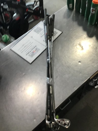 Used Taylormade D 200 Mens Iron Set RH 6I-PW 11614-S000200770