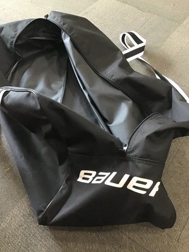 Used Bauer Jr Hockey Carry Black 11614-S000199926