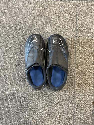 Used Nike Soccer Cleats Black Youth 12.5 11614-S000224327
