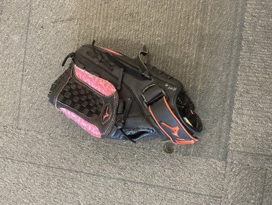 Used Mizuno FINCH BB/SB Glove RH Throw Pink 11 1/2" 11614-S000224237