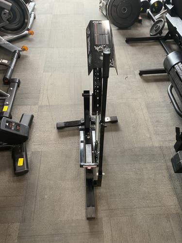 Used Louisville Slugger BLACK FLAME PITCHING MACHINE BB/SB Pitching Machine Black 11614-S000223374