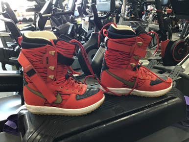 Used Nike Snowshoes Mens Red 25" 11614-S000203125