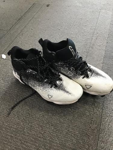 Used Under Armour LOCKDOWN Jr FB Cleats White Junior 06 11614-S000203048
