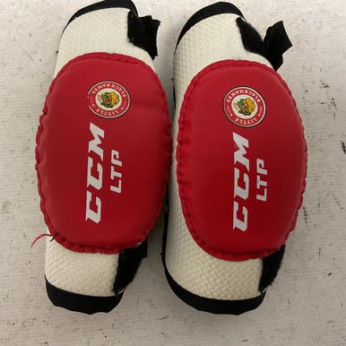 Used CCM LTP LITTLE BLACKHAWKS Youth Elbow Pads MD 11855-S000194022