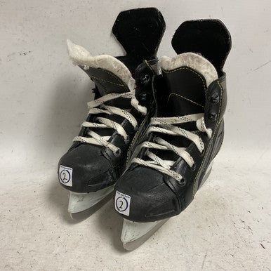 Used CCM TACKS AS 550 Junior Hockey Skate Black Junior 02 11855-S000194023