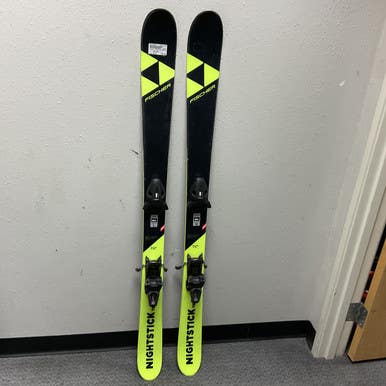Used Fischer NIGHTSTICK TEAM Boys DH Ski/Binding Black And Optic Yellow 145 cm 11855-S000194017