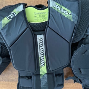 Small / Medium Warrior RITUAL X4 E Goalie Chest Protector (New)